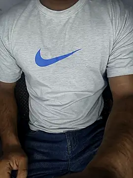 Snapshot of HARSHHU01 chatting on 02/27/26, 05:13 HARSHHU01 online show from 02/27/26, 05:13