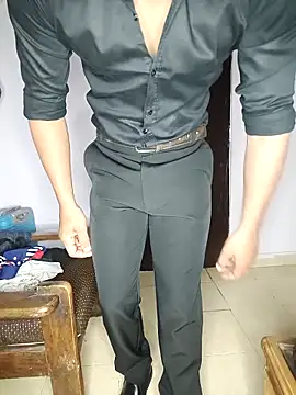 Snapshot of HARSHHU01 chatting on 02/28/26, 06:42 HARSHHU01 online show from 02/28/26, 06:42