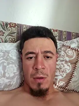 Snapshot of Thunderbolt121 chatting on 10/30/25, 01:01 Thunderbolt121 online show from 10/30/25, 01:01