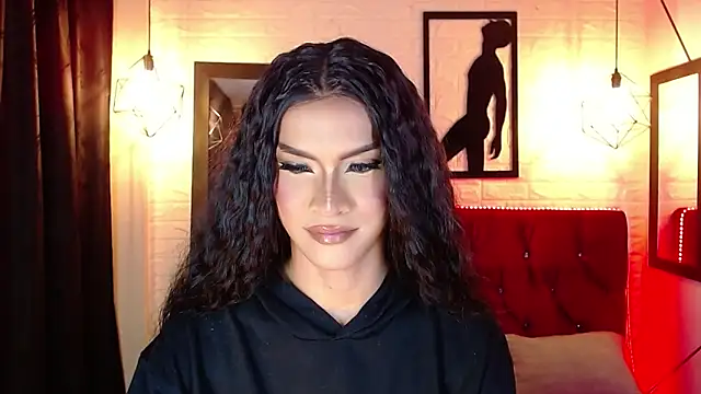 agatha rodriguez online show from 11/28/25, 01:58