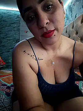 L ucero online show from 09/30/25, 04:28