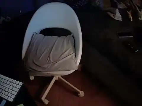 Snapshot of SavagesGN chatting on 01/05/26, 06:00 SavagesGN online show from 01/05/26, 06:00