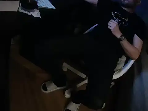 Snapshot of SavagesGN chatting on 03/26/26, 11:32 SavagesGN online show from 03/26/26, 11:32