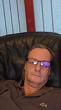 Snapshot of namorreyeb1 chatting on 11/28/25, 03:04 namorreyeb1 online show from 11/28/25, 03:04