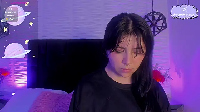 Snapshot of Melody_Black_ chatting on 06/10/26, 08:19 Melody Black online show from 06/10/26, 08:19