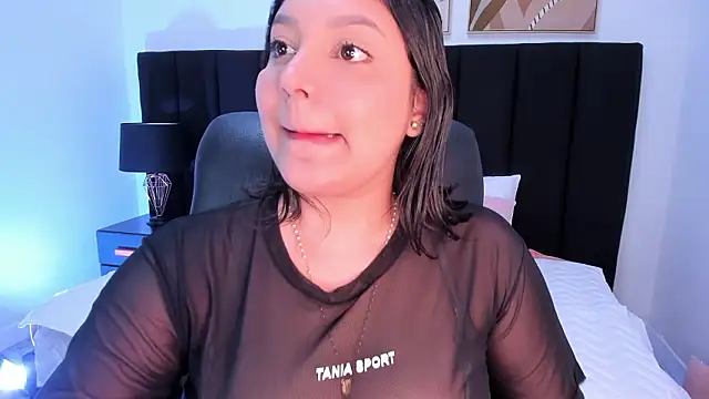 Snapshot of dullce77 chatting on 03/11/26, 07:42 dullce77 online show from 03/11/26, 07:42