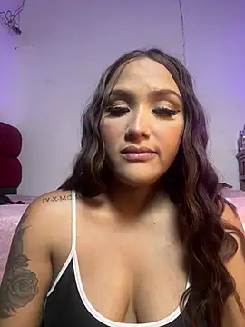 Snapshot of iamsara_21 chatting on 07/17/26, 04:19 iamsara 21 online show from 07/17/26, 04:19