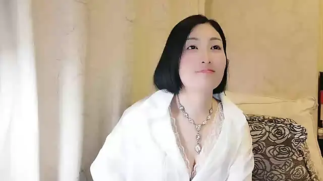 Snapshot of Rachel-6600 chatting on 04/15/26, 02:13 Rachel-6600 online show from 04/15/26, 02:13