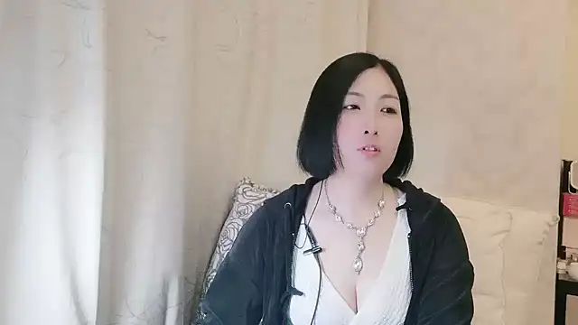 Snapshot of Rachel-6600 chatting on 04/17/26, 03:04 Rachel-6600 online show from 04/17/26, 03:04