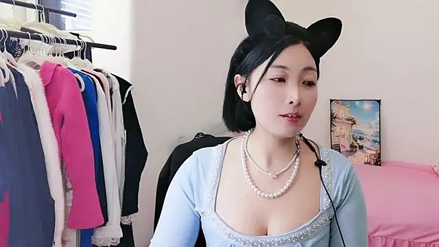 Snapshot of Rachel-6600 chatting on 05/09/26, 05:23 Rachel-6600 online show from 05/09/26, 05:23