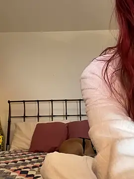 Snapshot of SusieandLacey chatting on 11/05/25, 12:10 SusieandLacey online show from 11/05/25, 12:10