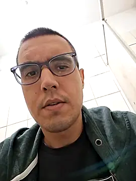 Snapshot of marco199077 chatting on 03/14/26, 10:37 marco199077 online show from 03/14/26, 10:37