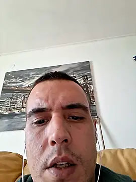 Snapshot of marco199077 chatting on 03/19/26, 10:41 marco199077 online show from 03/19/26, 10:41