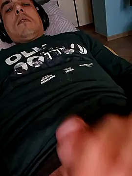 Snapshot of marco199077 chatting on 03/22/26, 03:48 marco199077 online show from 03/22/26, 03:48