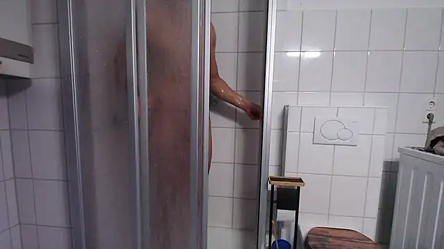 Snapshot of P_K_33 chatting on 11/28/25, 03:25 P K 33 online show from 11/28/25, 03:25