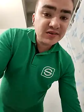 Snapshot of Andy-rtg chatting on 11/25/25, 02:33 Andy-rtg online show from 11/25/25, 02:33