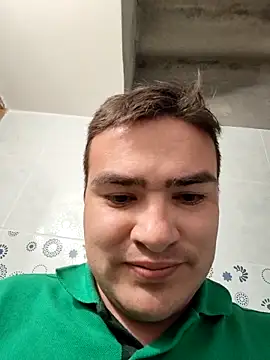 Snapshot of Andy-rtg chatting on 12/05/25, 02:31 Andy-rtg online show from 12/05/25, 02:31