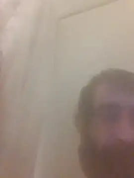 Snapshot of mayg chatting on 12/17/25, 11:22 mayg online show from 12/17/25, 11:22