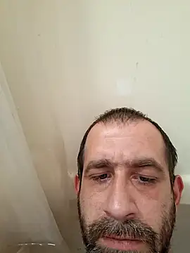 Snapshot of mayg chatting on 02/16/26, 03:41 mayg online show from 02/16/26, 03:41