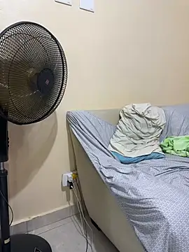 fragance21 online show from 04/12/26, 02:05