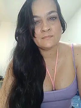 Snapshot of megan_milf79 chatting on 06/17/26, 09:38 megan milf79 online show from 06/17/26, 09:38