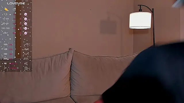 Snapshot of SeulBi chatting on 09/25/25, 03:27 SeulBi online show from 09/25/25, 03:27