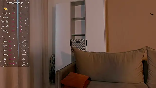 Snapshot of SeulBi chatting on 10/31/25, 10:38 SeulBi online show from 10/31/25, 10:38