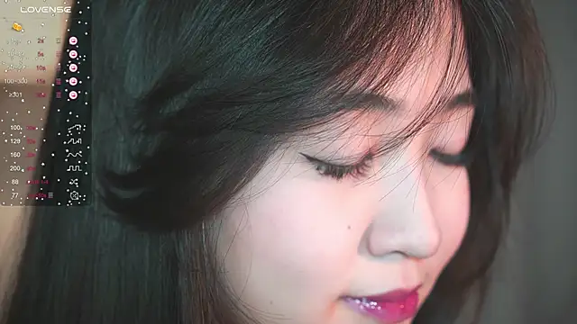 Snapshot of SeulBi chatting on 11/21/25, 04:27 SeulBi online show from 11/21/25, 04:27