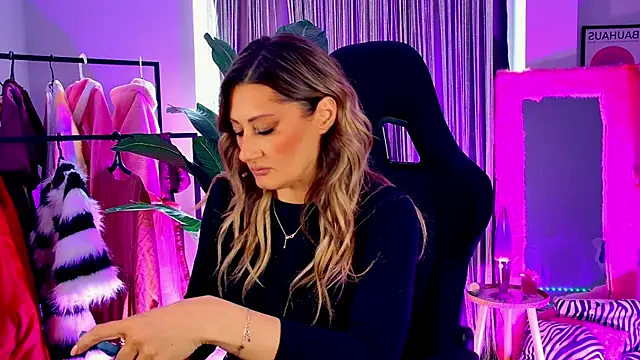 SarahAlluring online show from 04/29/26, 01:04