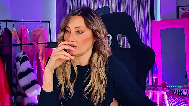 SarahAlluring online show from 05/02/26, 01:27