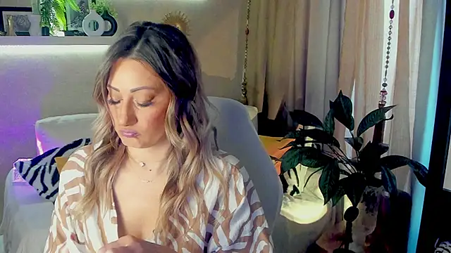 SarahAlluring online show from 05/10/26, 06:29