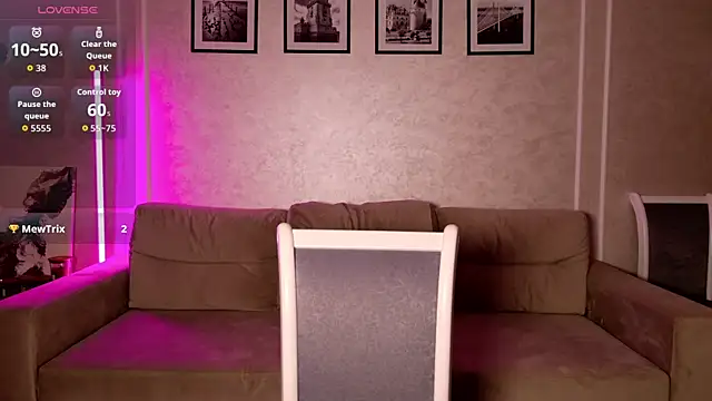  moon girl 18 online show from 03/01/26, 04:42