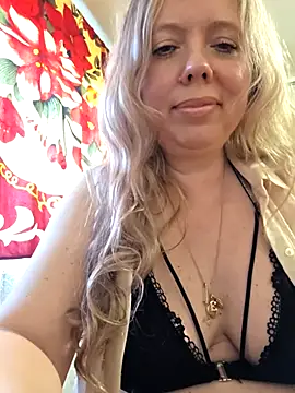Irina3718 online show from 05/04/26, 01:18
