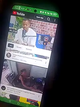 Snapshot of CertifiedSatisfier chatting on 01/13/26, 01:22 CertifiedSatisfier online show from 01/13/26, 01:22