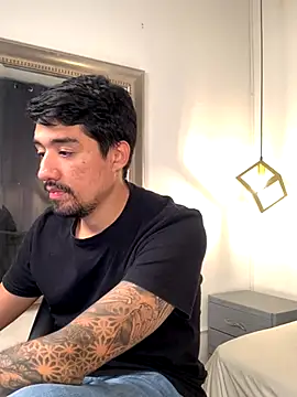 Snapshot of valery_and_Dani_ chatting on 12/04/25, 08:06 valery and Dani online show from 12/04/25, 08:06