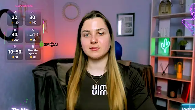 Snapshot of luck_betty chatting on 03/22/25, 11:32 luck betty online show from 03/22/25, 11:32