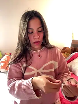 Snapshot of -Selene- chatting on 10/09/25, 07:56 -Selene- online show from 10/09/25, 07:56