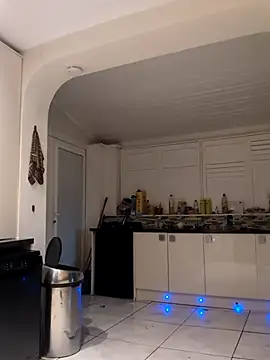 Snapshot of Nick-Ox chatting on 03/20/25, 11:02 Nick-Ox online show from 03/20/25, 11:02