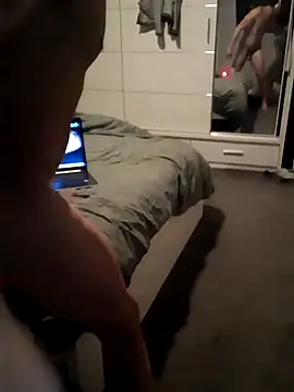 Snapshot of Nick-Ox chatting on 11/13/25, 05:56 Nick-Ox online show from 11/13/25, 05:56