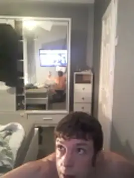 Snapshot of Nick-Ox chatting on 12/18/25, 10:16 Nick-Ox online show from 12/18/25, 10:16