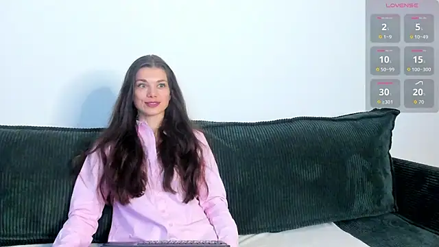 Eva McCoy online show from 11/10/25, 12:37