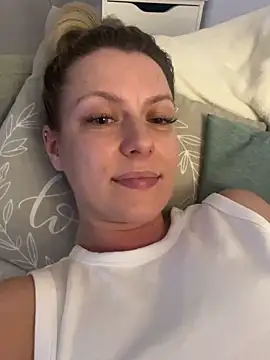 AnnastasiaMills online show from 04/30/26, 08:57