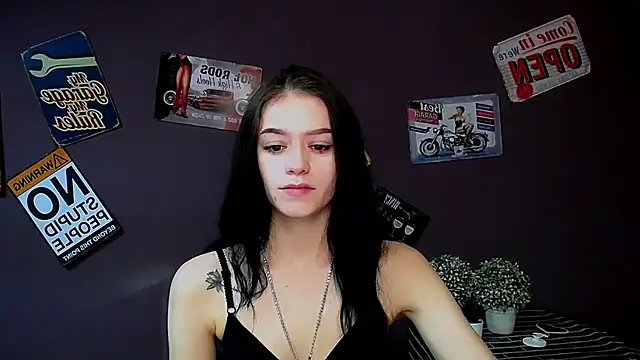 Snapshot of LanaTey chatting on 03/22/25, 02:03 LanaTey online show from 03/22/25, 02:03