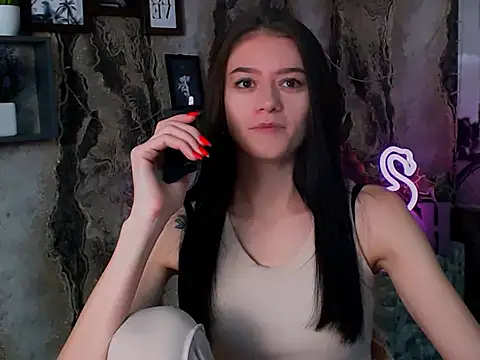 LanaTey online show from 09/28/25, 10:09