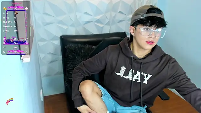 Snapshot of Sam_Daves chatting on 09/15/25, 03:56 Sam Daves online show from 09/15/25, 03:56