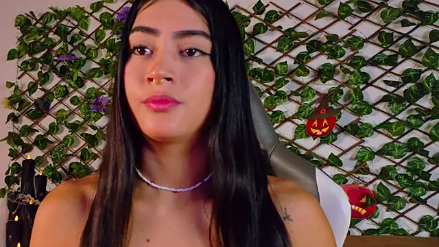 alice rous21 online show from 10/28/25, 01:03