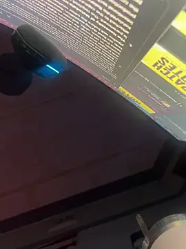 Snapshot of twink69Finger chatting on 11/11/25, 12:38 twink69Finger online show from 11/11/25, 12:38