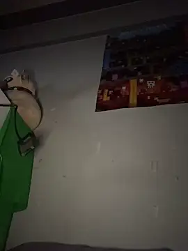 Snapshot of twink69Finger chatting on 11/24/25, 03:01 twink69Finger online show from 11/24/25, 03:01