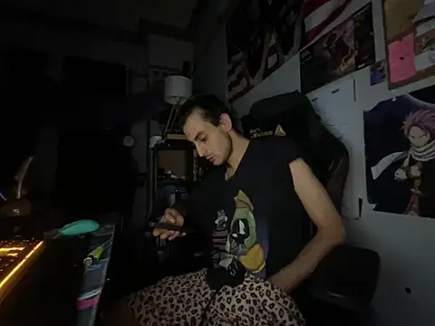 Snapshot of twink69Finger chatting on 11/30/25, 03:49 twink69Finger online show from 11/30/25, 03:49