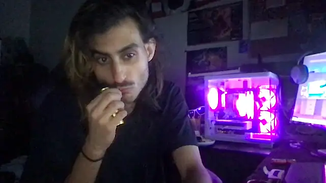 Snapshot of twink69Finger chatting on 02/14/26, 02:03 twink69Finger online show from 02/14/26, 02:03